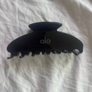 Alo Black Hair Claw Clip